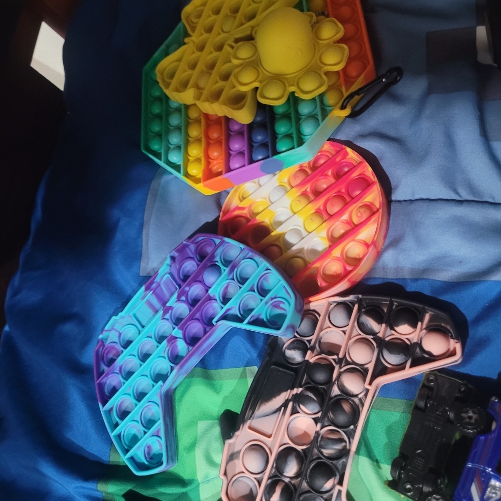 Toy Bundle - Picture 3 of 6
